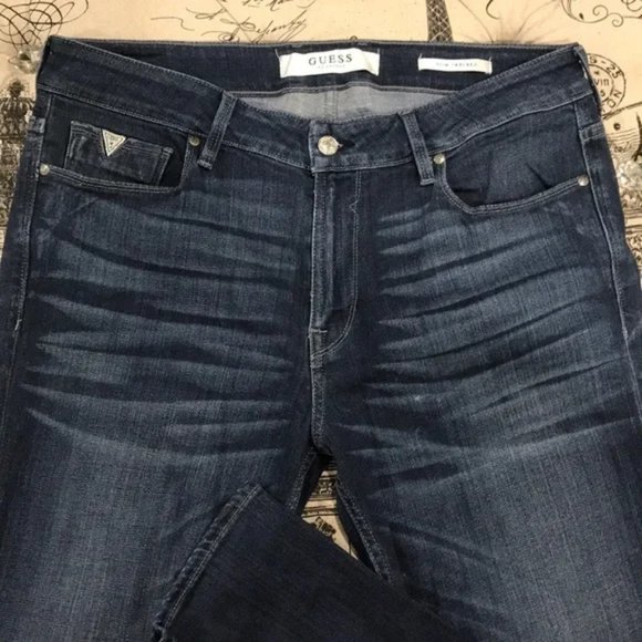 Guess Men's Slim Tapered - Picture 5 of 9